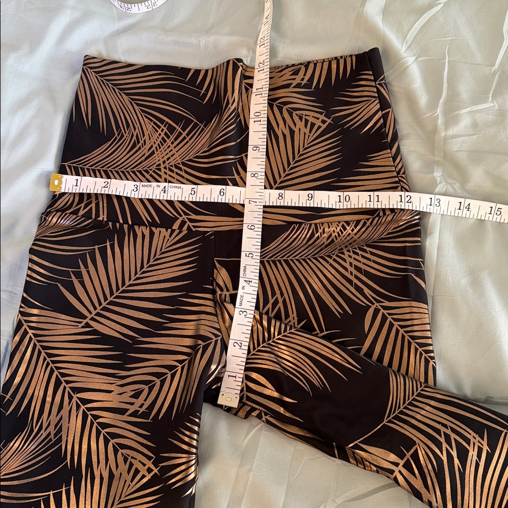 Emily Hsu Designs Black and Gold Leaf Print Leggings Set xs/med K20 - Picture 7 of 9